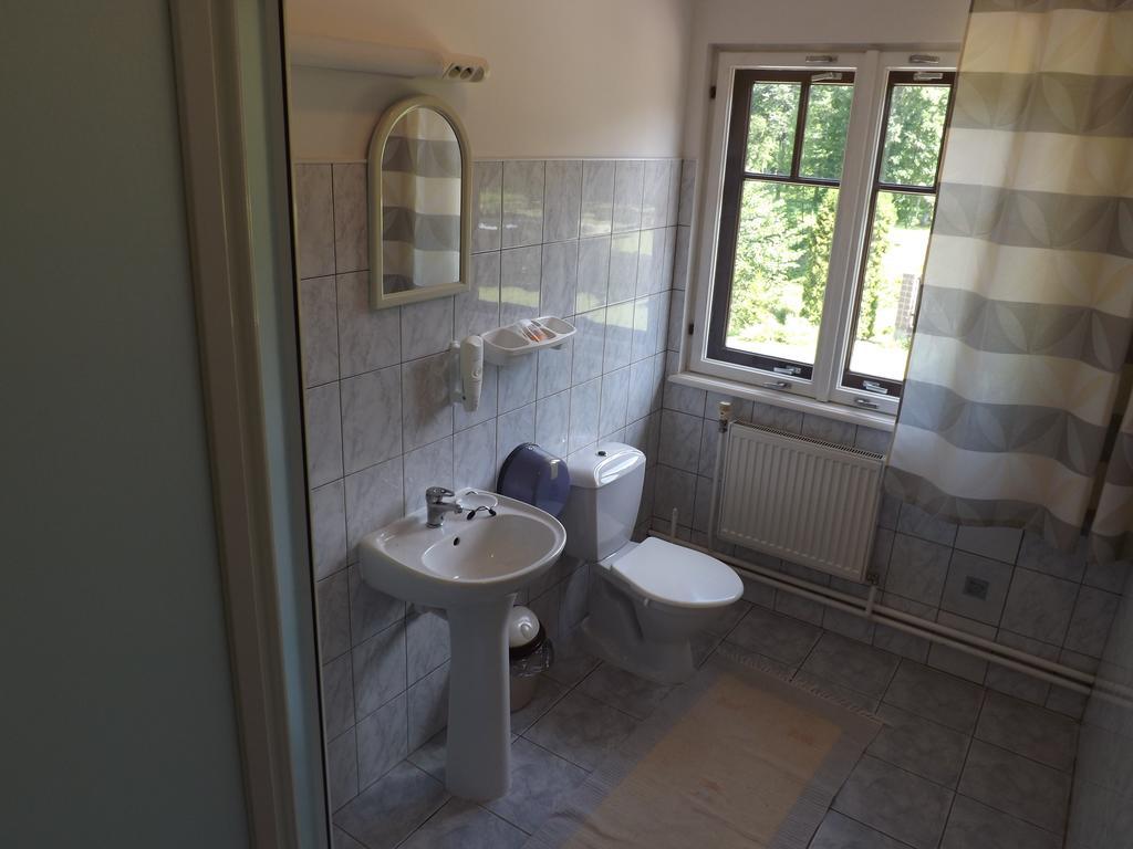 Park Hotel Bruzis Smiltene Kamer foto